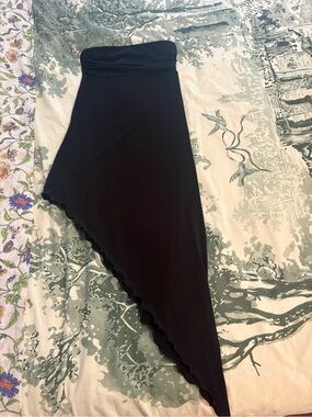 Urban Outfitters Black Asymmetrical Scalloped-Hem Strapless Dress NWT XS